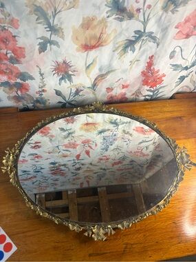 Antique Gold Floral Edge Oval Wall Mirror